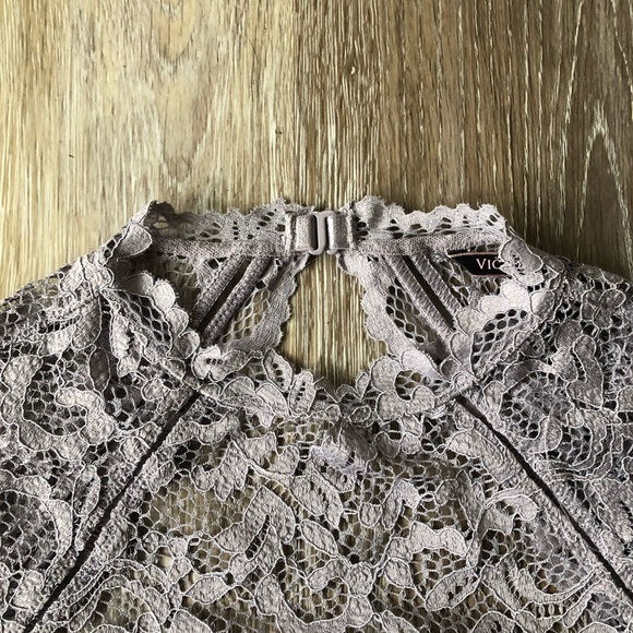 Lace bodysuit from Victorias Secret - Picture 5 of 10